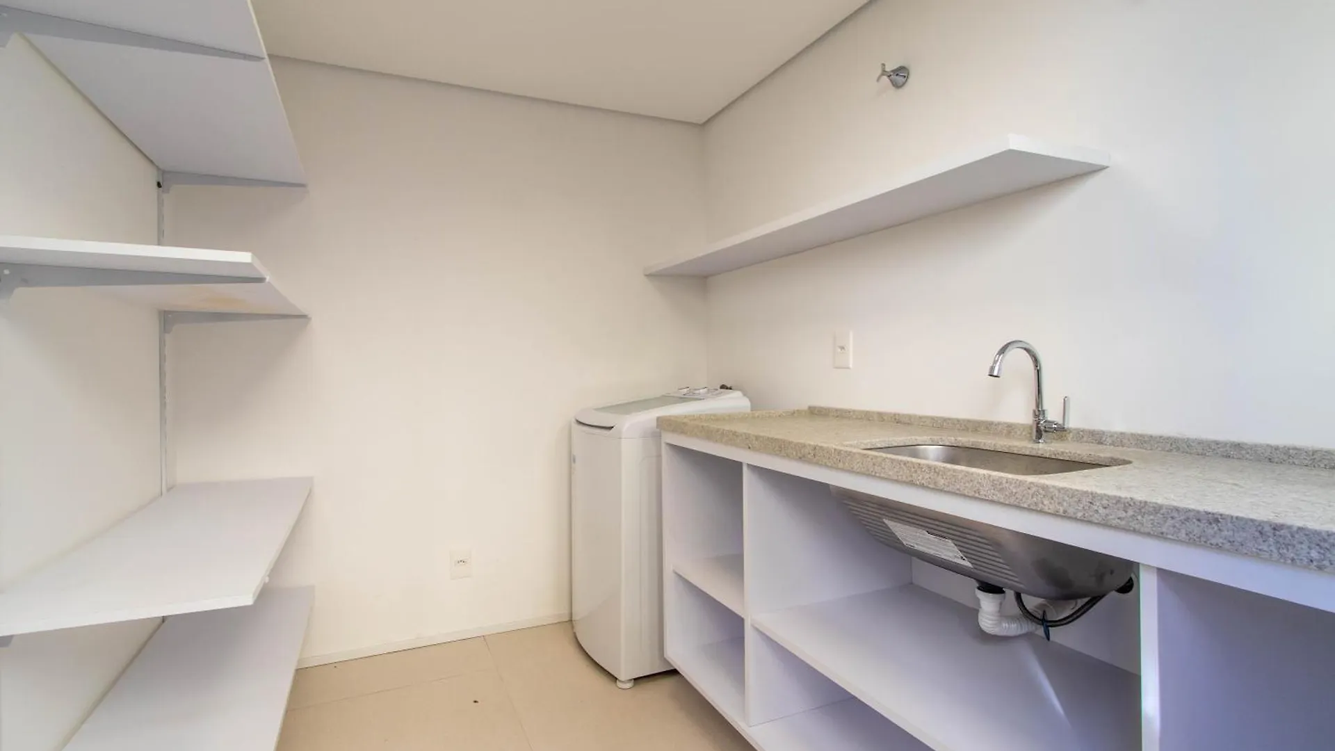 Studio Com Banheira E Vista Para O Mar Ch2753 Florianopolis